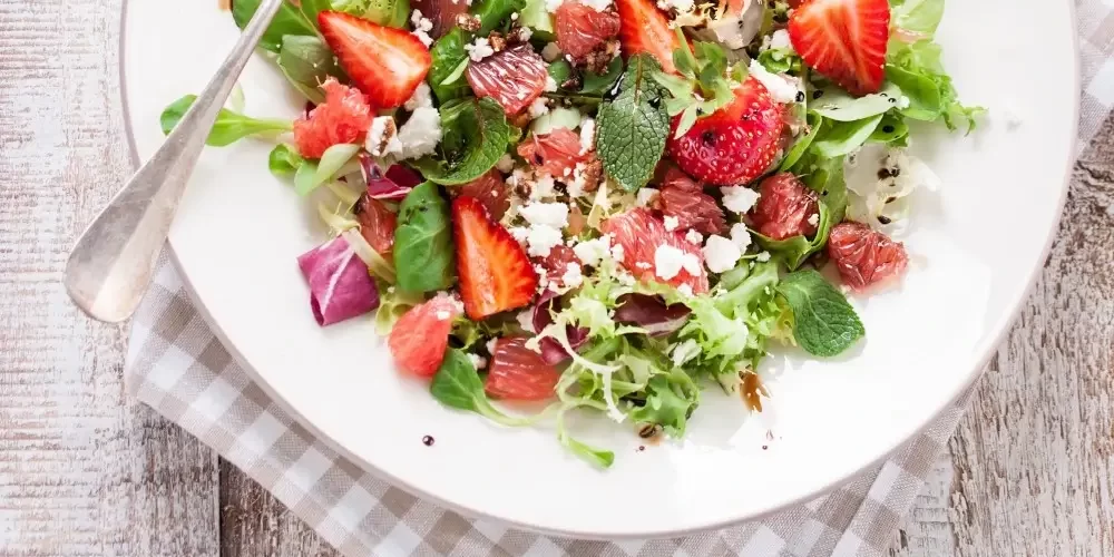 Strawberry Spinach Salad